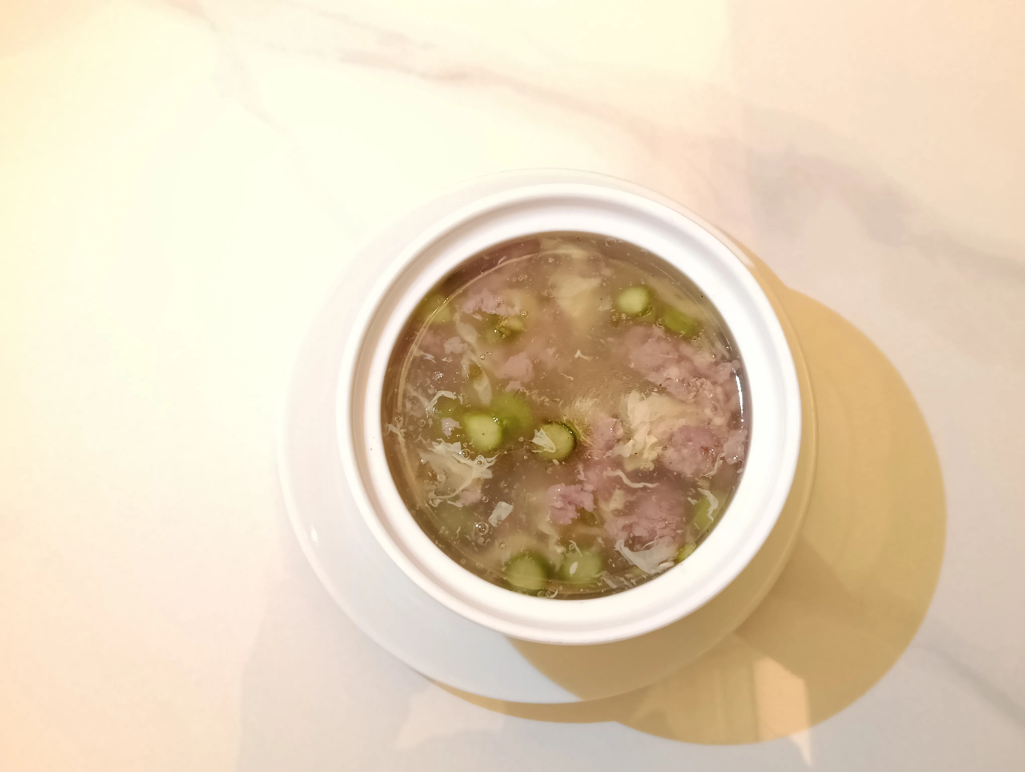 Sopa de vaca com espargos