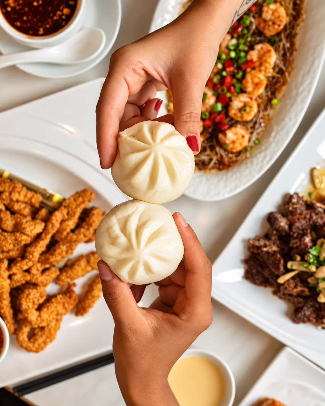 Pratos da Dragon Kitchen preparados para uma refeição especial
